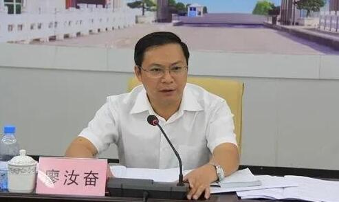 廖汝奮被查被抓，廖汝奮簡(jiǎn)歷：防城港市人大副主任、黨組副書(shū)記廖汝奮，曾任東興市委書(shū)記