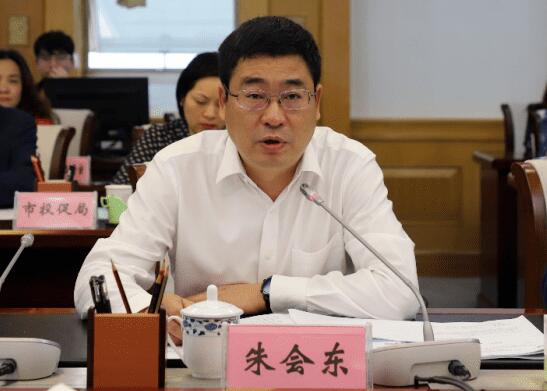 朱會(huì)東簡歷：貴港市委書記朱會(huì)東，曾任南寧市委常委、常務(wù)副市長，北海市副市長、宣傳部部長